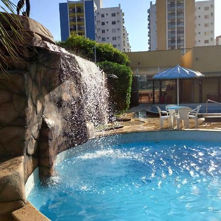 Aparthotel Flat Com Parque Aquatico Caldas Novas Exterior foto
